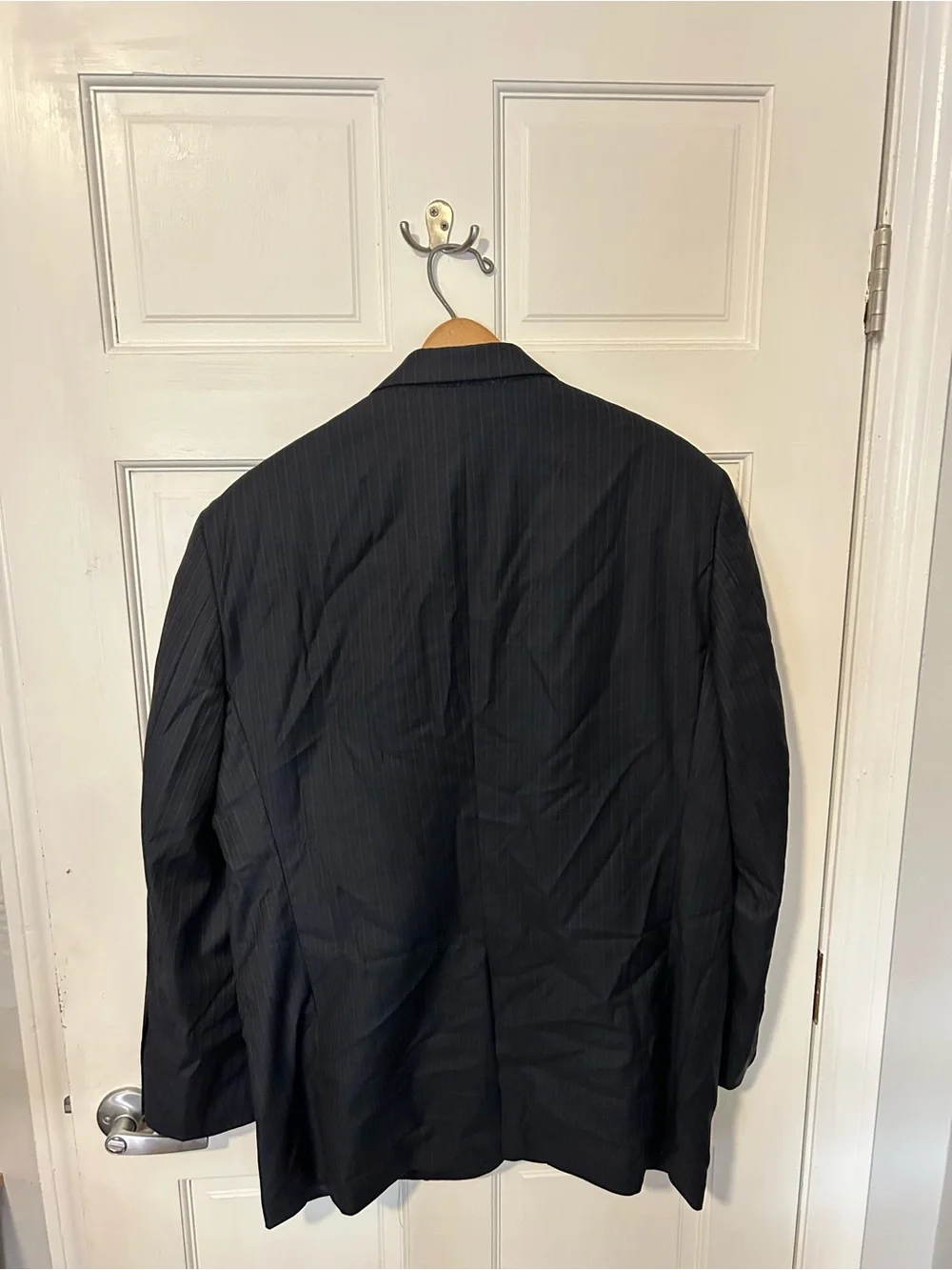 Brooks Brothers 1818 Saxxon Black Pinstripe Two-Button Suit Jacket 45R